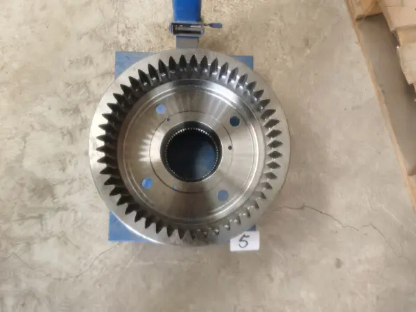 Шестерня солнечная бортового редуктора (57 зуб, 50 шлиц, h=55)