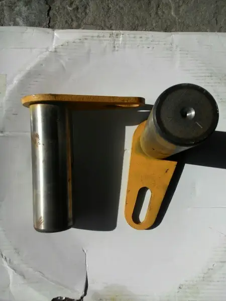 Палец D=65 мм, L=190/200 мм (ковша нижний)  CDM 833