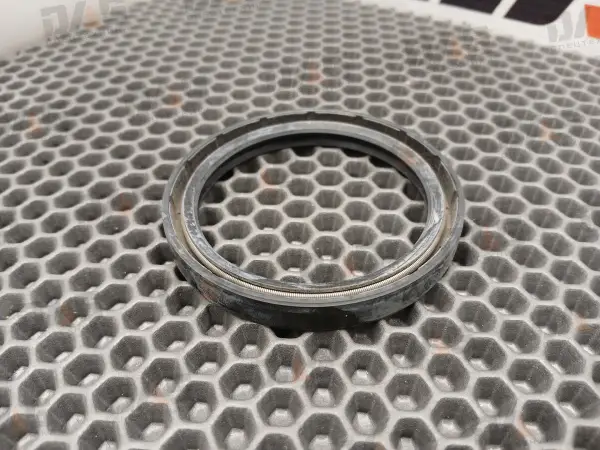 Сальник 65x80x10