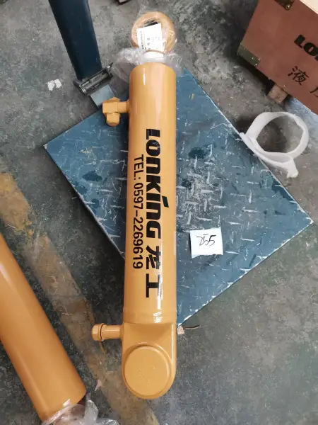 Гидроцилиндр рулевой (правый) CDM833 / LG833B.06VI.03.04 оригинал