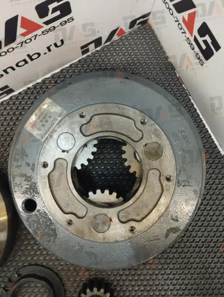 Редуктор бортовой в сб. LG833 оригинал