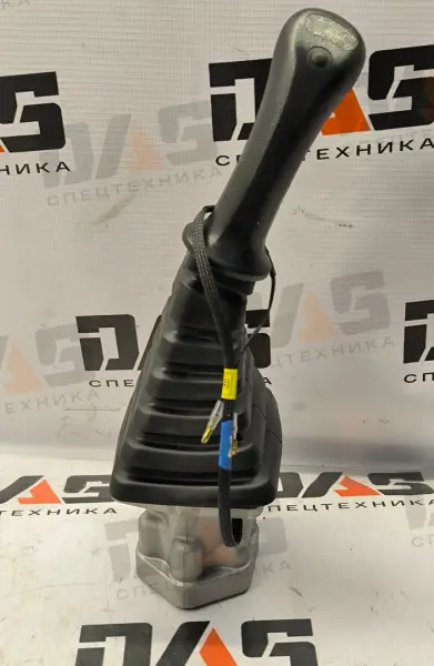 Сервоклапан управления (джойстик) левый CDM6245E/CDM6225 оригинал