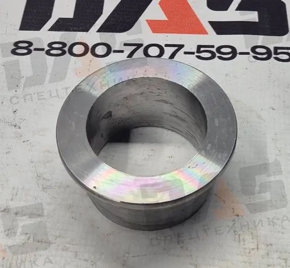 Втулка D=60x70 мм, L=45 мм  (соединения рамы верхняя) CDM833 оригинал