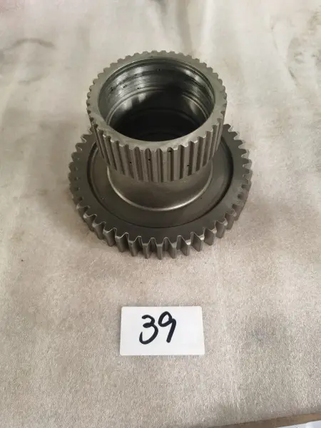 Шестерня ГМП ( бол.зуб 44, малый 43)