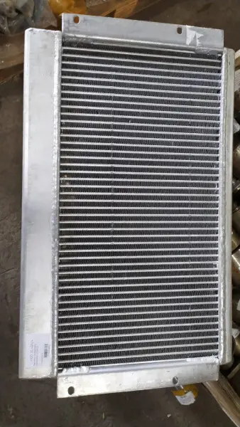 Радиатор (охладитель) гидравлики CDM833