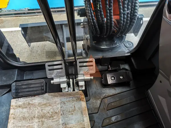 Экскаватор Lonking CDM6035 купить в Екатеринбурге