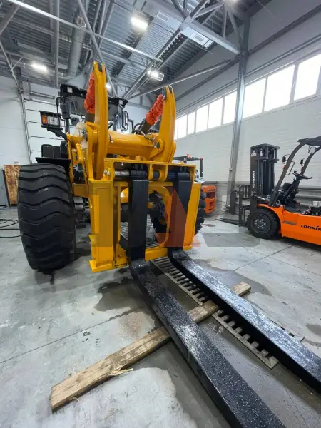 Фронтальный погрузчик Lonking CDM855HW купить в Екатеринбурге
