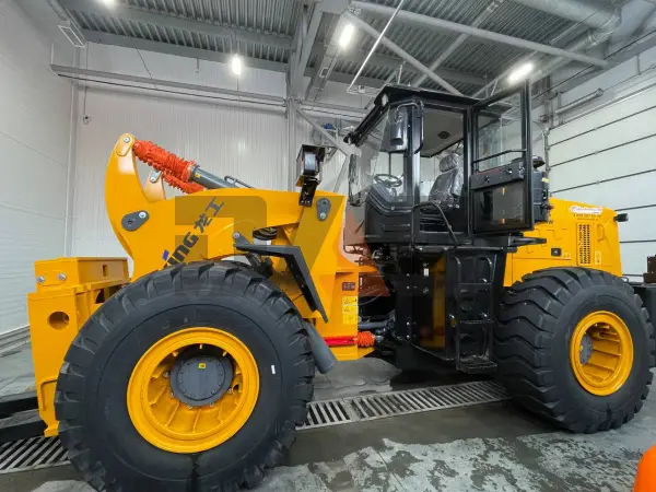 Фронтальный погрузчик Lonking CDM855HW купить в Екатеринбурге