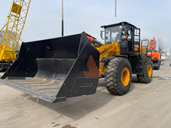 Фронтальный погрузчик CDM856H купить в Екатеринбурге