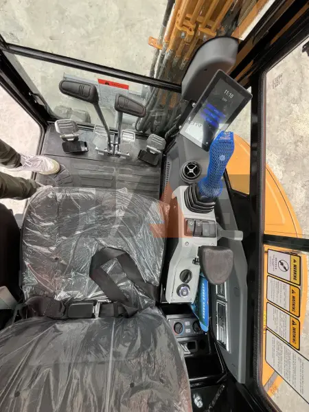 Мини-экскаватор HENGTE HT35