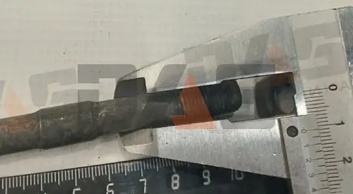 Болт шатуна D9