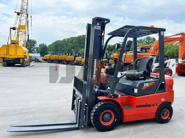 Дизельный вилочный погрузчик Lonking FD15T купить в Екатеринбурге