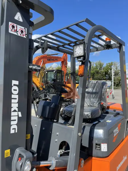 Дизельный вилочный погрузчик Lonking FD25T купить в Екатеринбурге