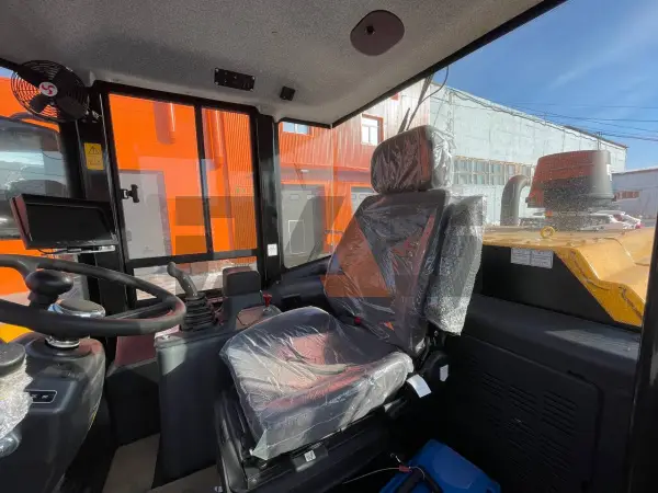 Фронтальный погрузчик Lonking ZL50HC купить в Екатеринбурге