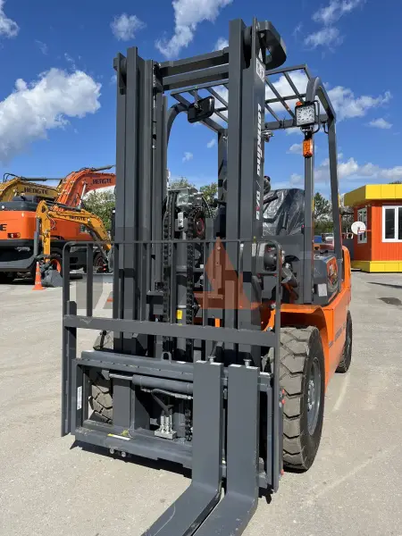 Дизельный вилочный погрузчик Lonking FD20T купить в Екатеринбурге