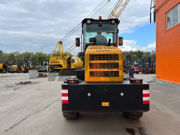 Фронтальный погрузчик Lonking CDM936N купить в Екатеринбурге